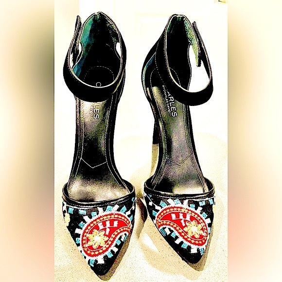 CHARLES BY CHARLES DAVID Pointer Pump Size 8 Color-BlackEmbroidered/Mesh 💕 - Picture 4 of 14